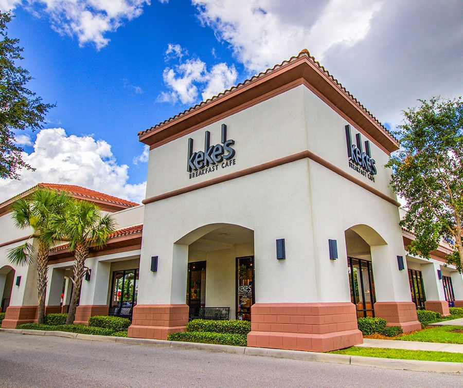 Keke's Breakfast Cafe storefront with blue sky in background